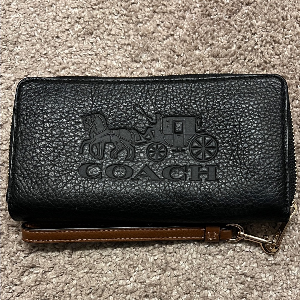 Coach Zip around wallet with horse and carriage - Picture 2 of 8